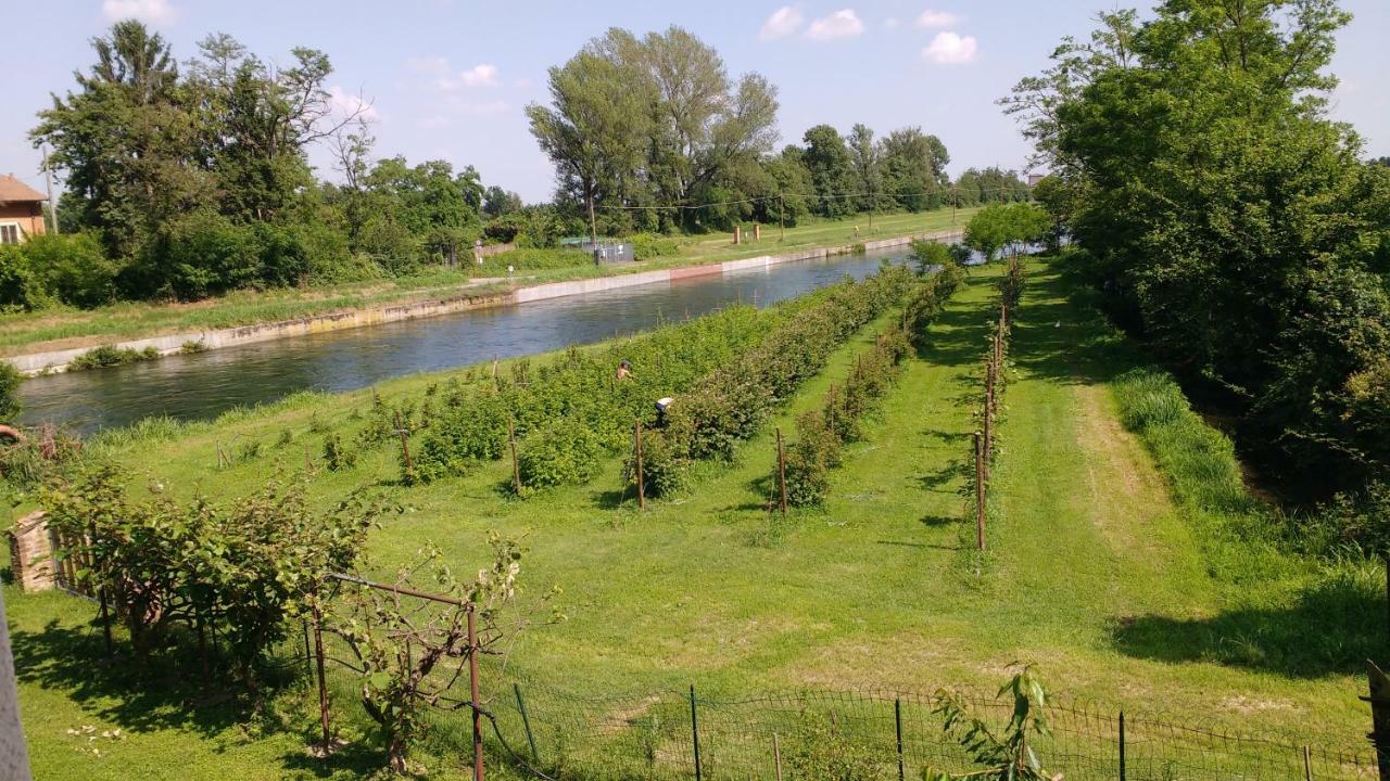 Agriturismo Cascina Poscallone Abbiategrasso Extérieur photo